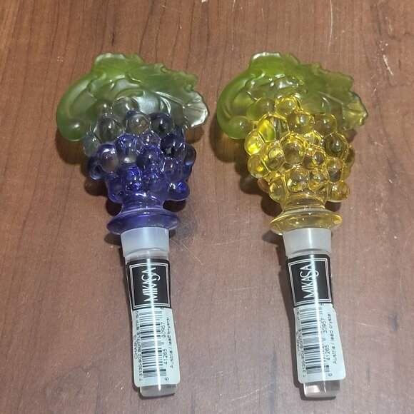 Mikasa Crystal Glass Grapes Bottle Stoppers Decanter Set of 2 NIB - Picture 4 of 10